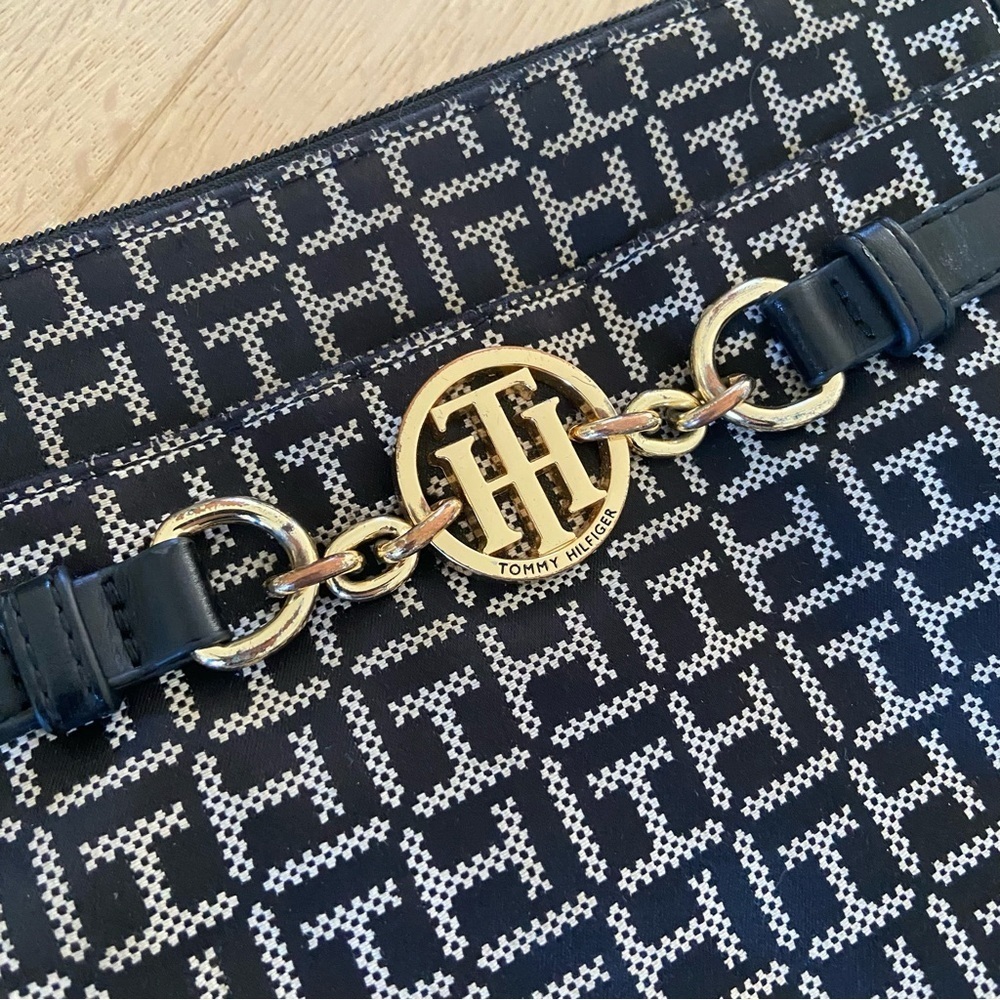 Tommy Hilfiger Monogram Black and Gold Patterned Crossbody Bag - Picture 6 of 13